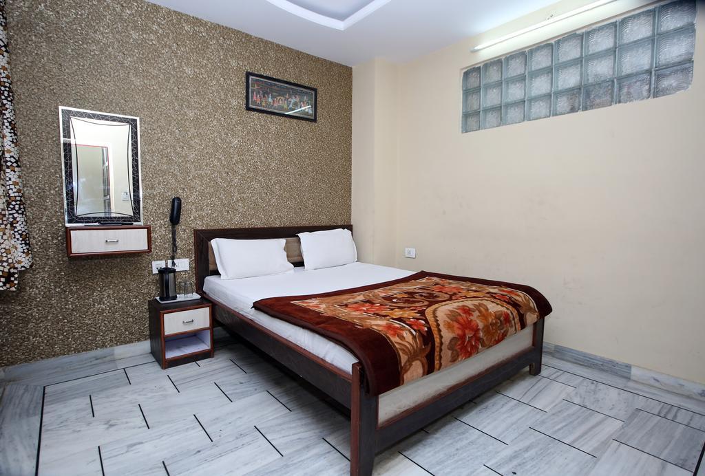 Oyo 15242 Hotel Rathi Palace Džajpur Exteriér fotografie